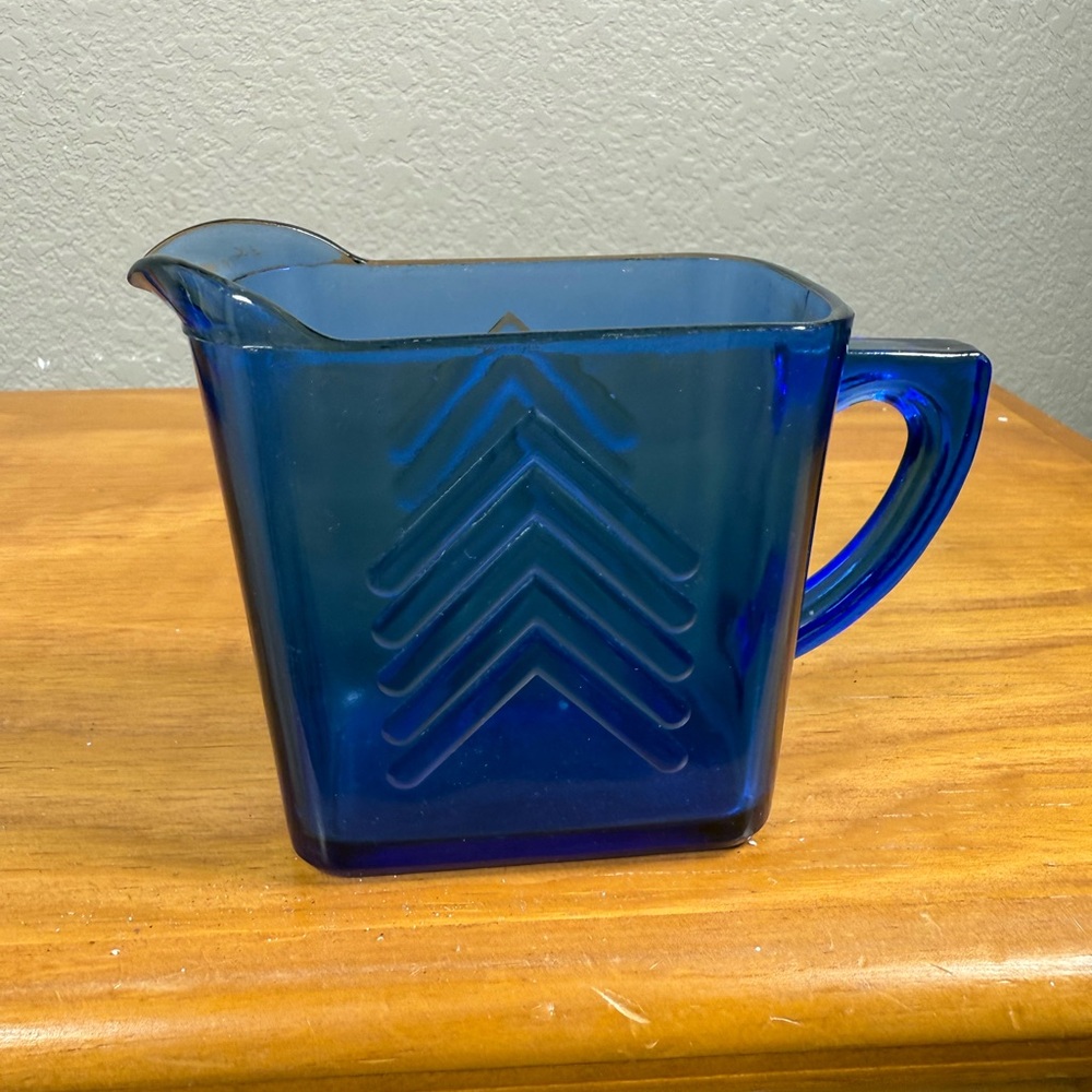Blue Glass‎ Atlas Milk Pitcher with Chevron Design